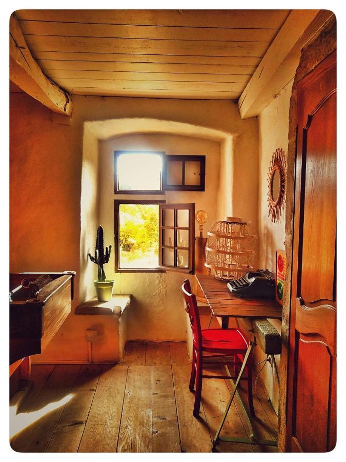 Oracines Du Calme Maison Helianthy Sanilhac  Экстерьер фото